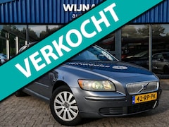 Volvo V50 - 1.8 Elite Trekhaak Airco Parksensoren Cruise Elek
