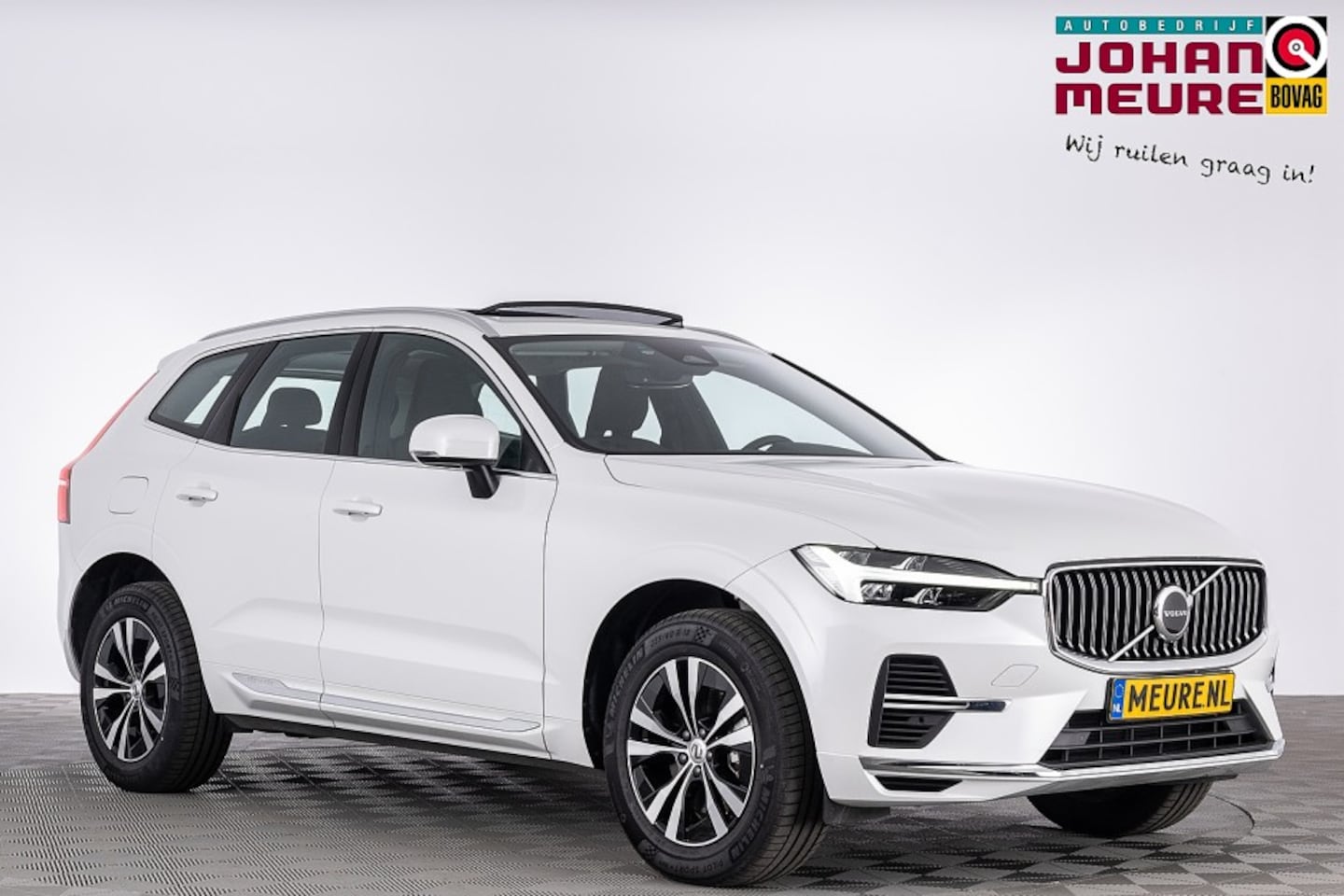 Volvo XC60 - 2.0 T6 Plug-in hybrid AWD Core *SOH 98.66%* PANORAMADAK | MAPS | Full LED - AutoWereld.nl