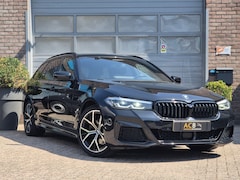 BMW 5-serie Touring - 520d Business Edition Plus M-Pakket / Panoramadak