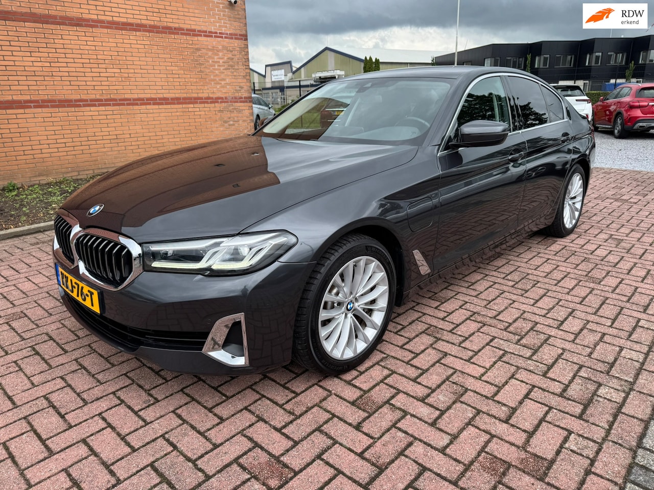 BMW 5-serie - 530e High Executive 530e High Executive, Luxury line, Hybrid, - AutoWereld.nl