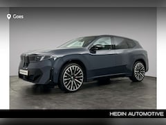 BMW iX3 - 50 xDrive 113 kWh | M Sportpakket Pro | Stuurwielrand verwarmd | Trekhaak met elektrisch w