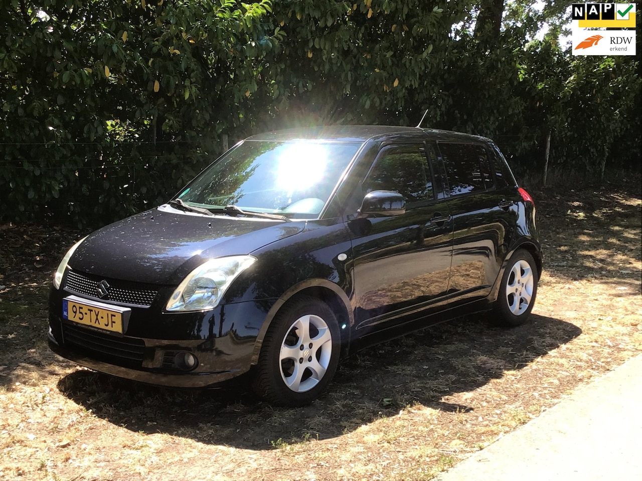 Suzuki Swift - 1.3 Shogun NL-auto met NAP, incl. trekhaak - AutoWereld.nl