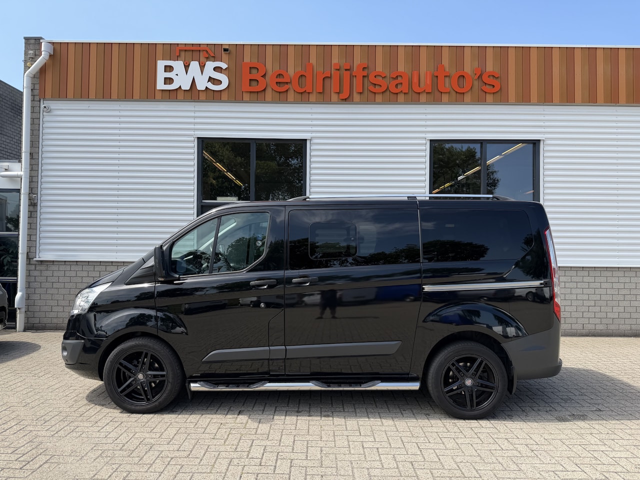 Ford Transit Custom Tourneo - 310 2.0 TDCI 130pk L1H1 Titanium / vaste prijs rijklaar € 19.950 incl btw / euro 6 / zwart - AutoWereld.nl