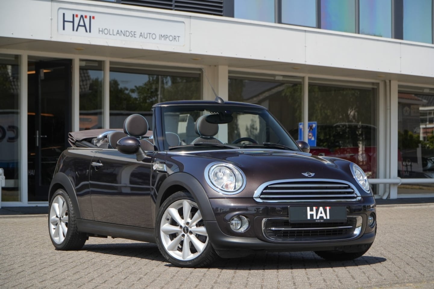 MINI Cabrio - 1.6 Cooper Highgate I Leder I Airco I Navigatie I 17" - AutoWereld.nl