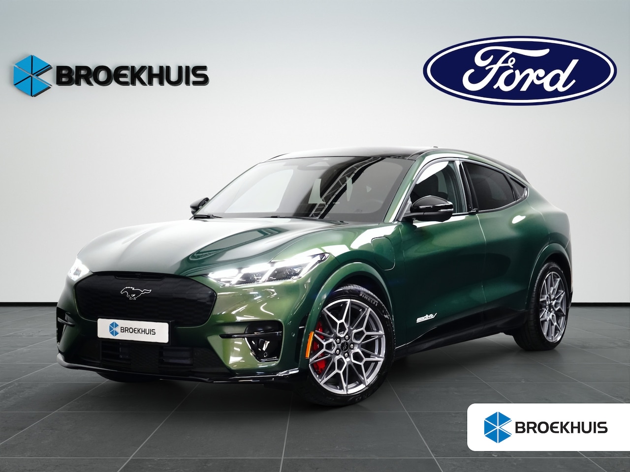 Ford Mustang Mach-E - GT 487pk AWD | Panoramadak | 4 Jaar Fabrieksgarantie - AutoWereld.nl