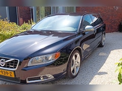 Volvo V70 - 2.5T R-Design Betreft 2.5FT R-design. Laatste 5 cylinder geïmporteerd door Volvo garage uit Zweden.