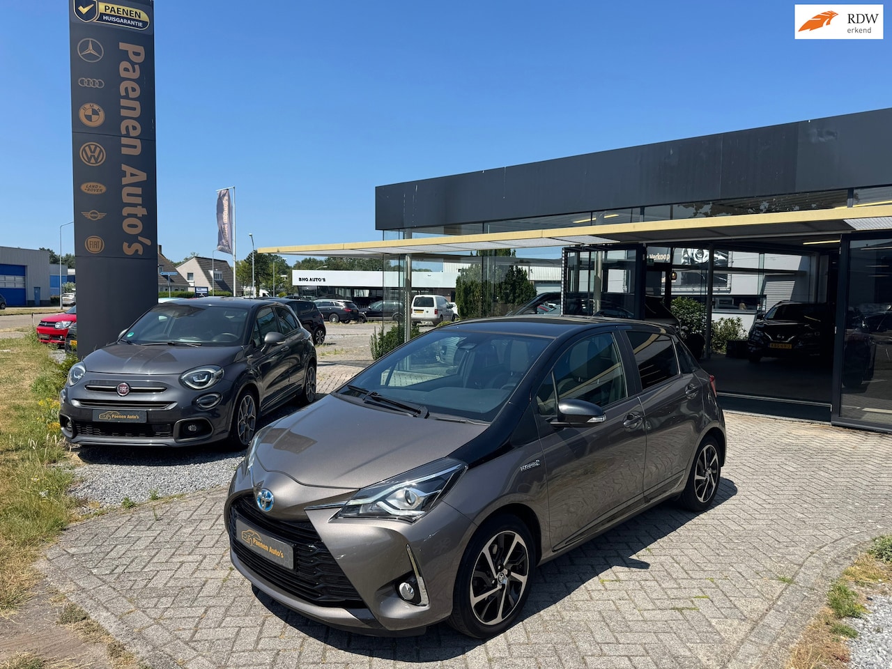 Toyota Yaris - 1.5 Hybrid Active|Pano|Cam|Keyless - AutoWereld.nl