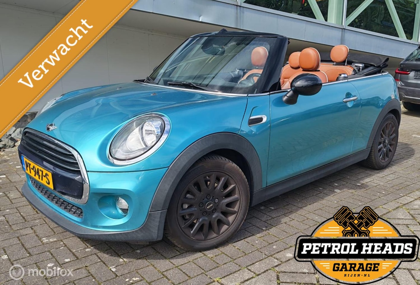 MINI Cabrio - 1.5 Cooper Pepper Serious Business D.O. | Leder - AutoWereld.nl