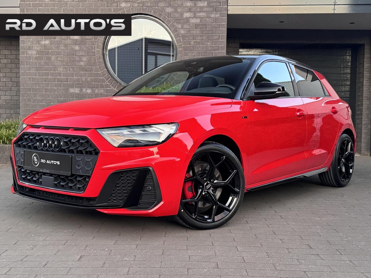 Audi A1 Sportback - 35 TFSI S edition S-Line Tango Red Metallic Carplay Led Leder - AutoWereld.nl
