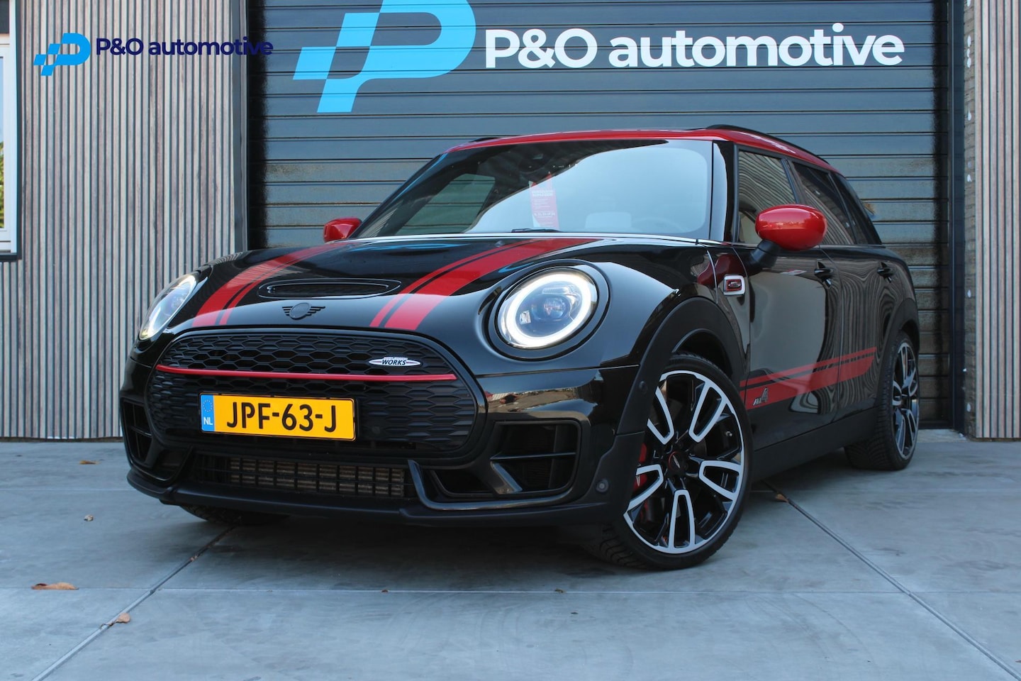 MINI Clubman - 2.0 JCW ALL4 John Cooper Works PANO - HUD - KEYLESS - AutoWereld.nl