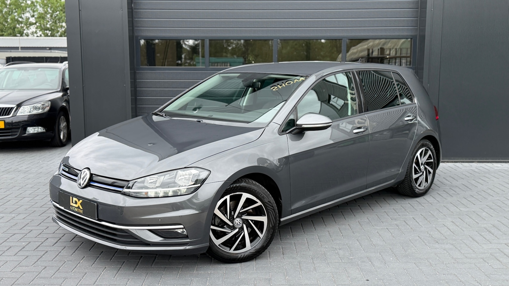 Volkswagen Golf - 1.5 TSI Comfortline Business|Camera|Automaat|Airco - AutoWereld.nl
