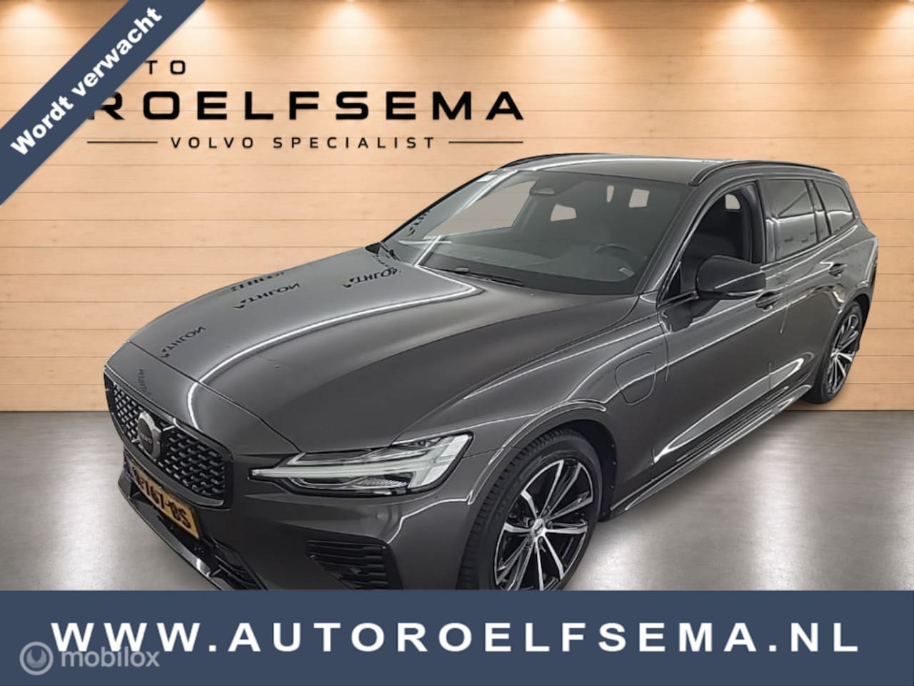 Volvo V60 - 2.0 T6 Plug-in hybrid AWD Plus Dark | Adaptive Cruise | BLISS | Styling Pack | Privacy Gla - AutoWereld.nl