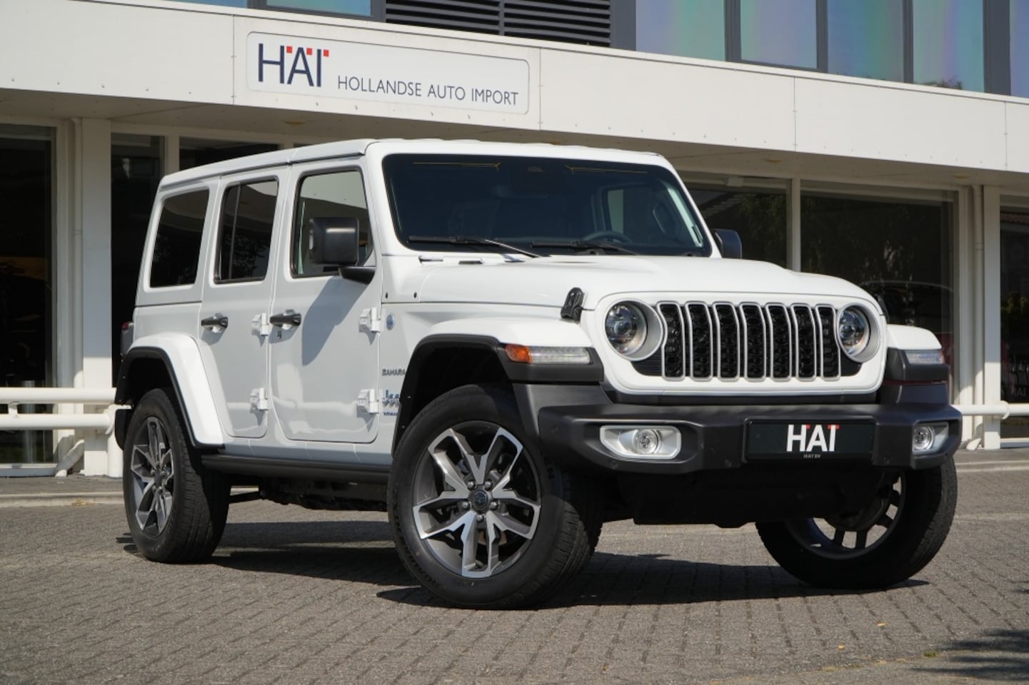 Jeep Wrangler Unlimited - 4xe 380 Sahara I Hardtop I ACC I 20 Inch - AutoWereld.nl