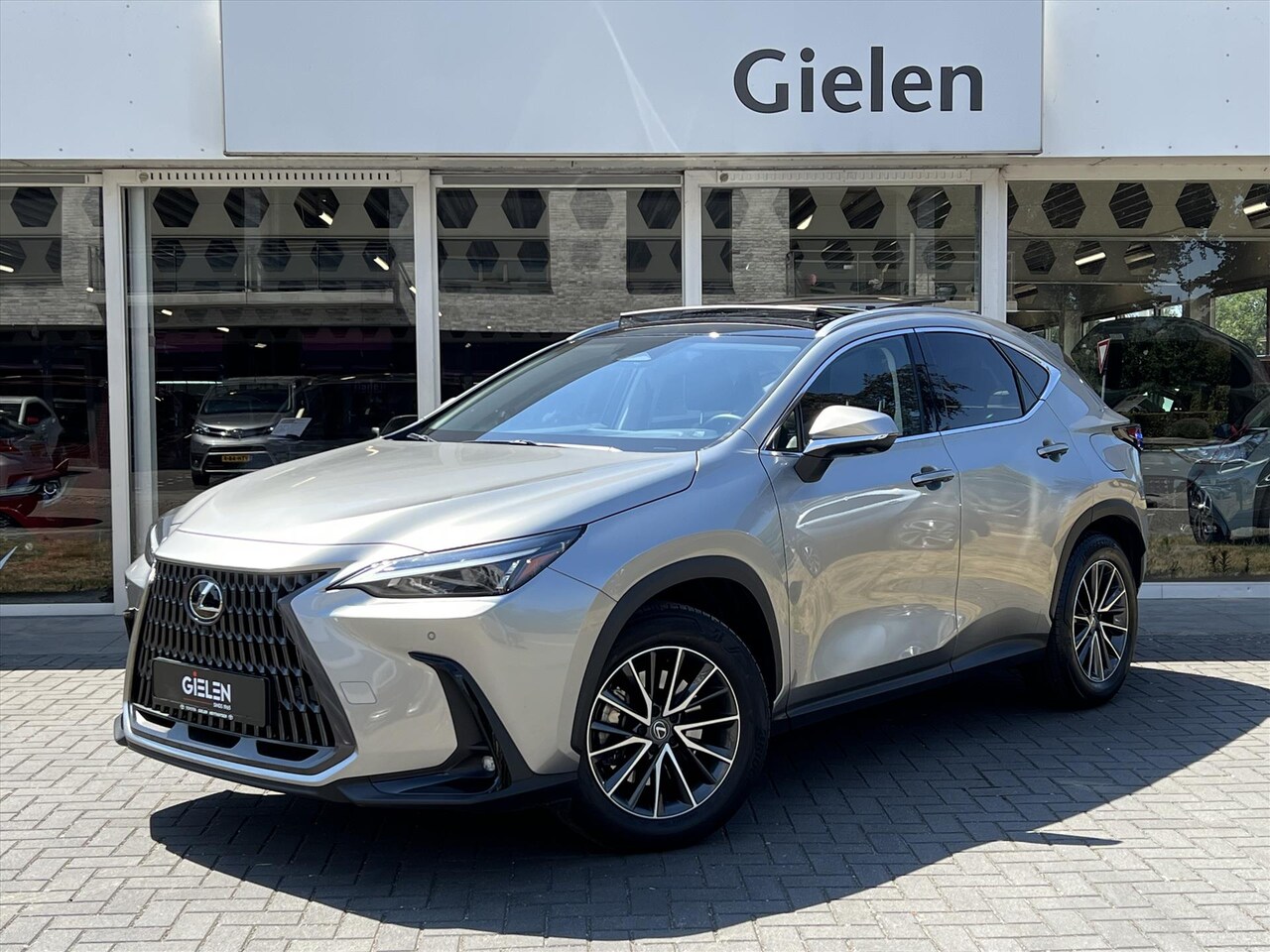 Lexus NX - 450h+ AWD Luxury Line | Eerste eigenaar, Trekhaak, Panoramadak, Stoelventilatie, Geheugenf - AutoWereld.nl