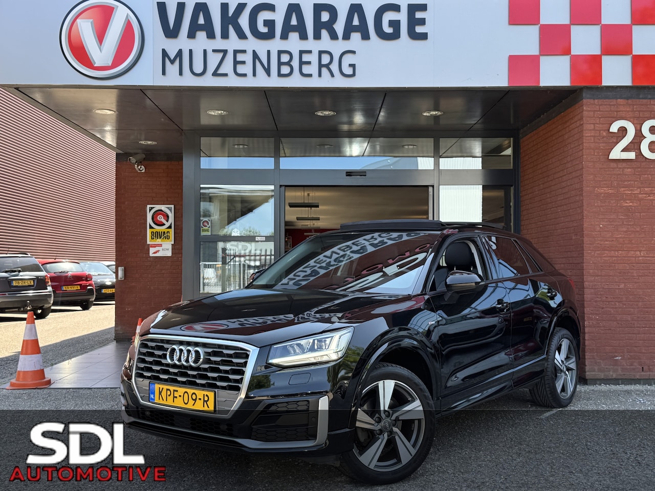 Audi Q2 - 35 TFSI S-Line Edition // SCHUIFKANTELDAK // VIRTUAL COCKPIT // FULL LED // LEDER // NAVI - AutoWereld.nl