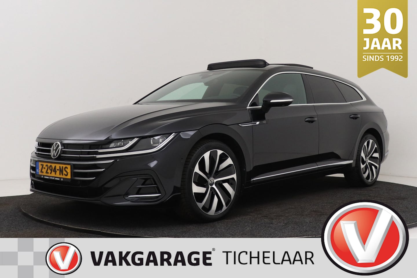 Volkswagen Arteon Shooting Brake - 1.4 TSI eHybrid R-Line Business+ | Uitklap Trekhaak | Panoramadak | CarPlay | Digital Cock - AutoWereld.nl