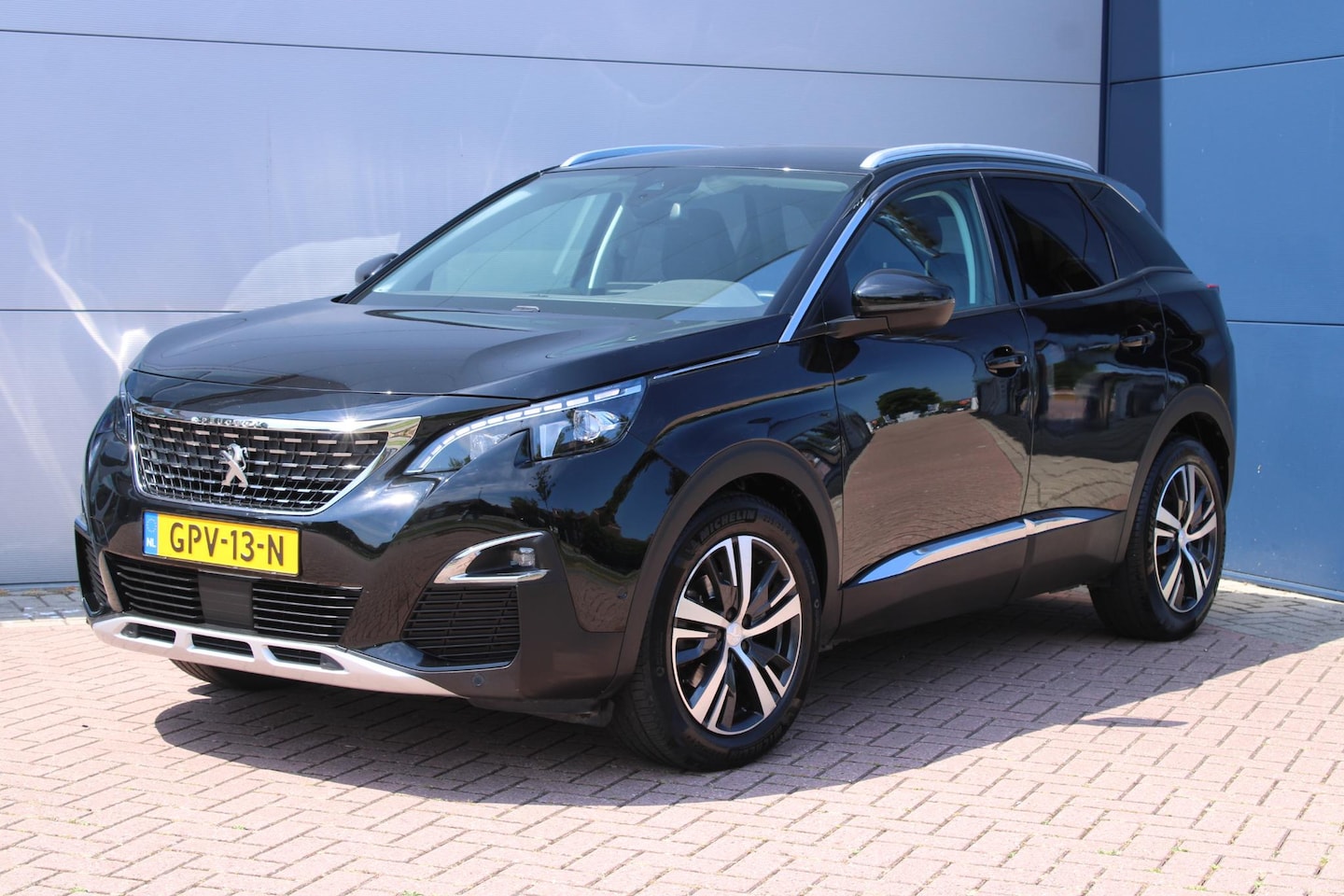 Peugeot 3008 - 1.2 PureTech Allure Avantage ACHTERUITRIJCAMERA - ELEKTR. ACHTERKLEP - NAVIGATIE - AutoWereld.nl