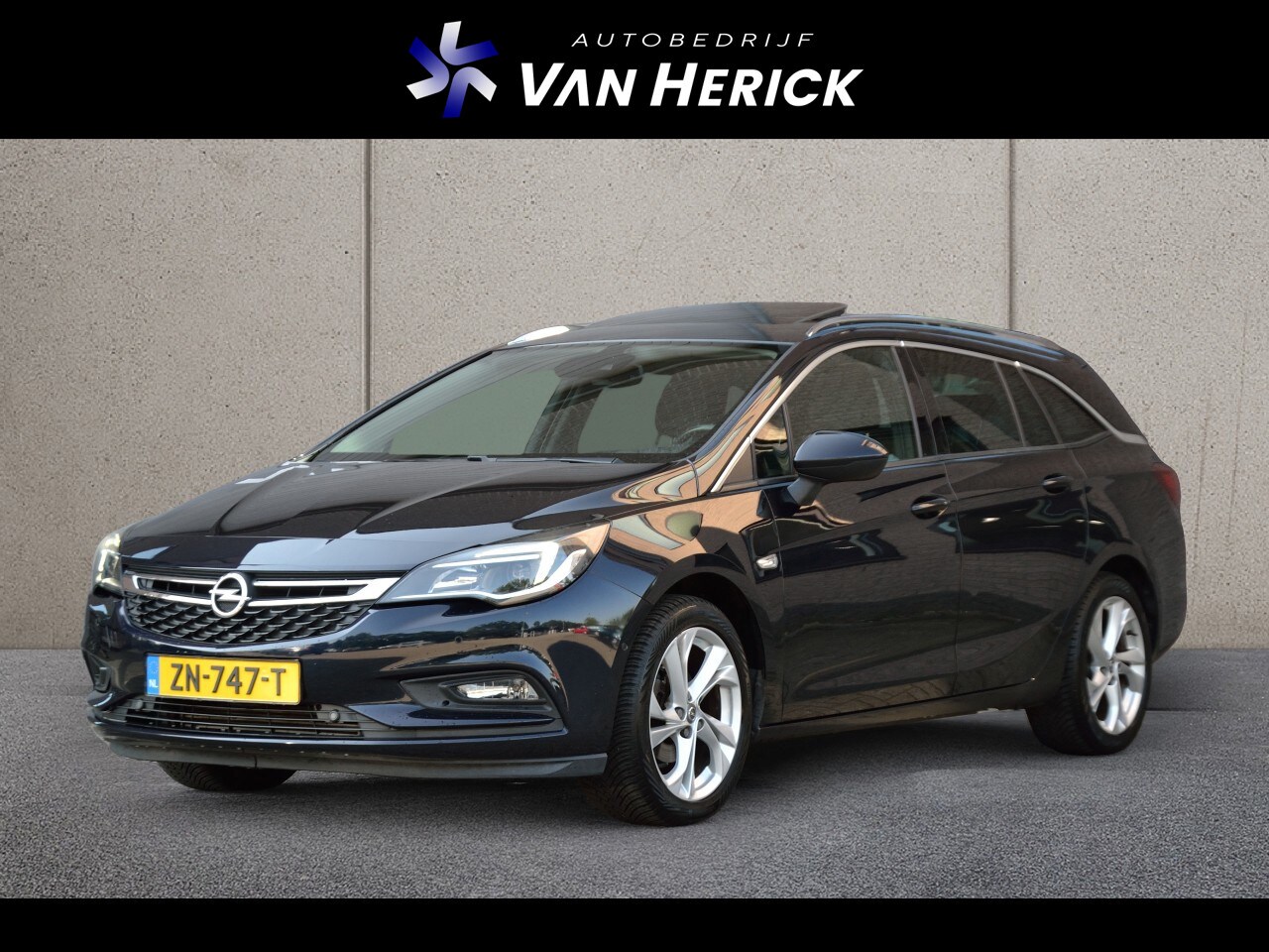 Opel Astra Sports Tourer - 1.4 Turbo Business Executive 150PK | Trekhaak | Winterpakket | Camera - AutoWereld.nl