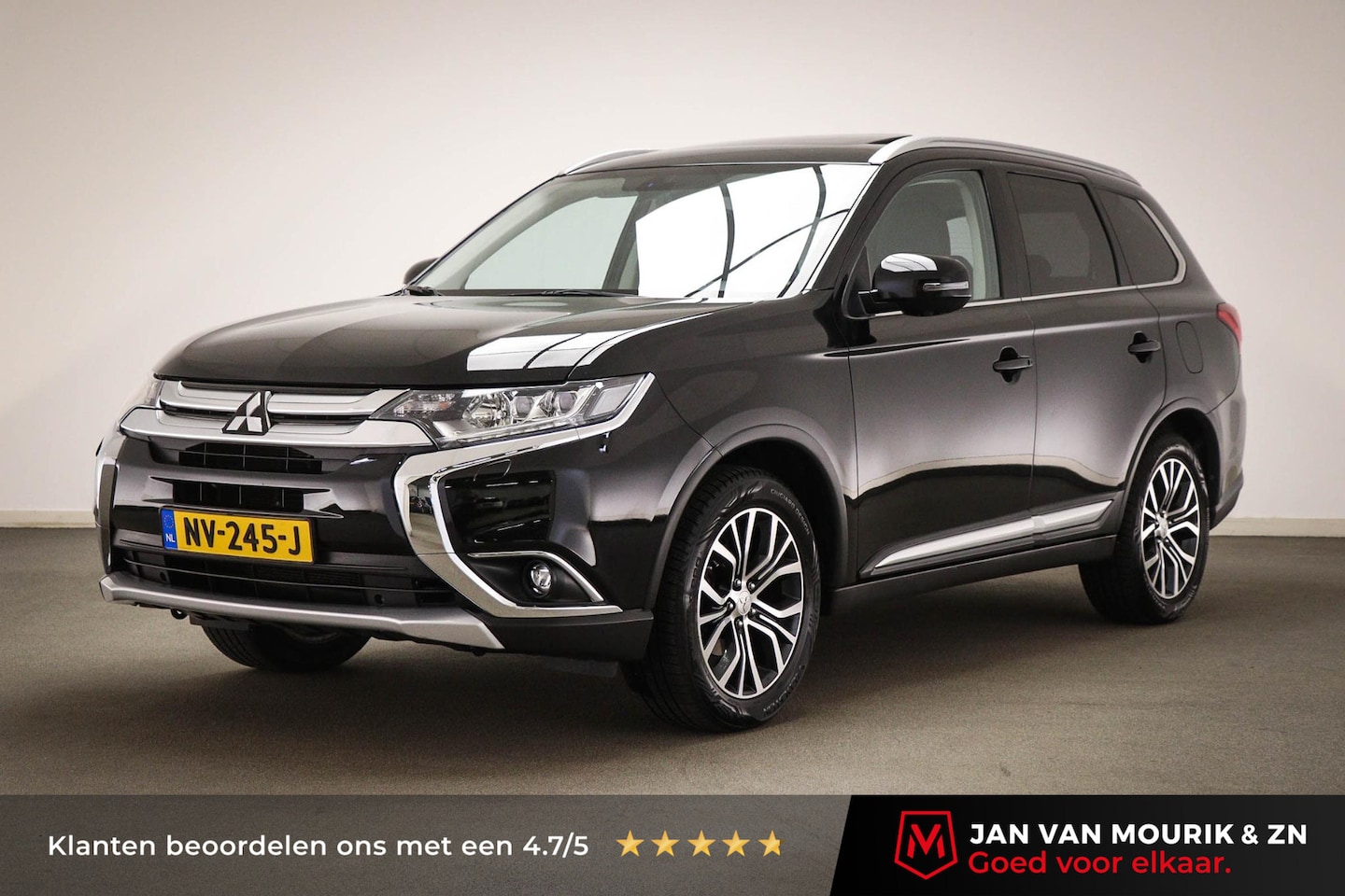 Mitsubishi Outlander - 2.0 Instyle | 7 Persoons | SCHUIFDAK | STUURVERWARMING | DAB | CAMERA | TREKHAAK | 18" - AutoWereld.nl