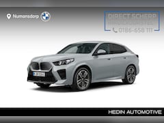 BMW iX2 - eDrive20 | M-Sport | 19'' | Camera | Stoelverwarming | Getint Glas