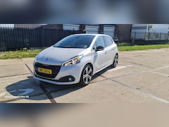Peugeot 208 - 1.2 PureTech GT-Line Peugeot 208 1.2i GT-line 5drs garantie
