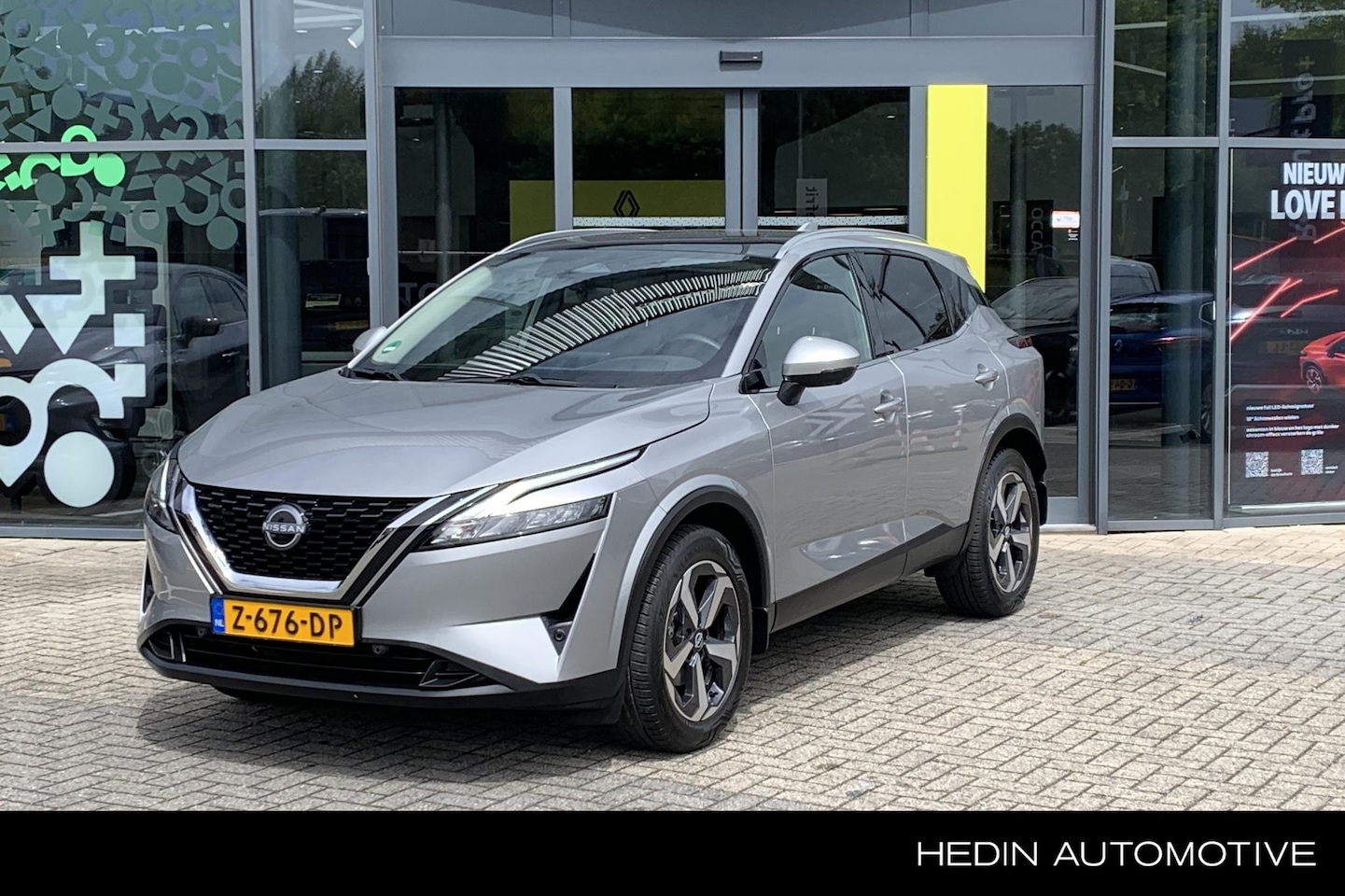 Nissan Qashqai - 1.3 MHEV N-Connecta | 360 camera | Parkeersensoren voor + achter | Adaptieve cruise contro - AutoWereld.nl