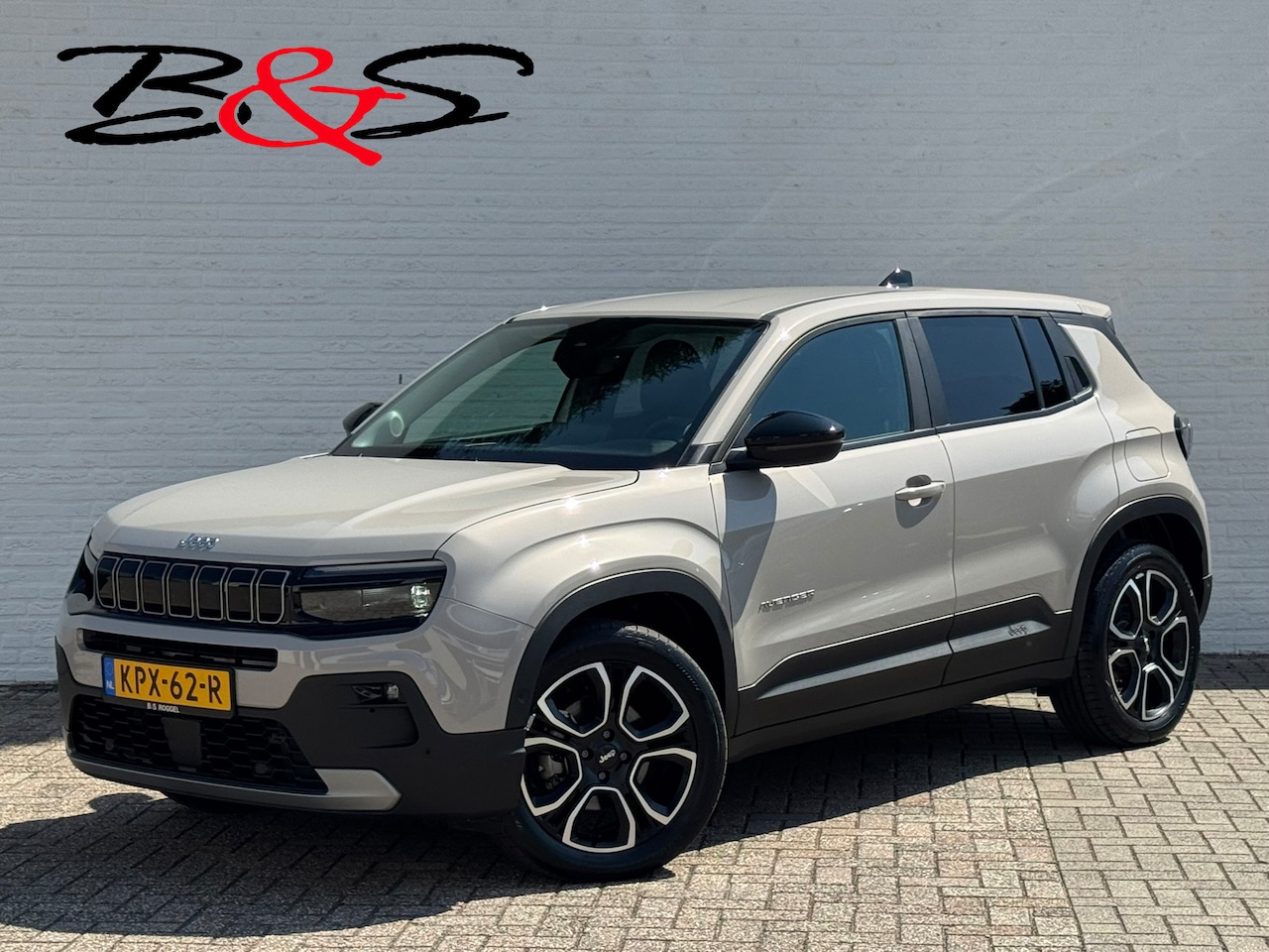 Jeep Avenger - Summit 54 kWh Clima Camera Carplay PDC voor en achter Half Leder - AutoWereld.nl
