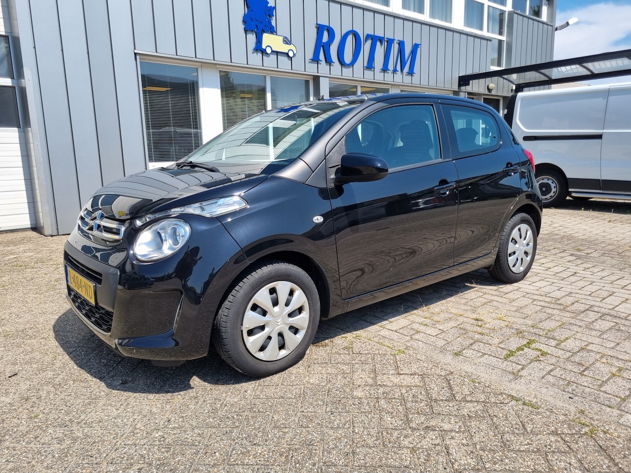 Citroën C1 - 1.0 VTi Feel 1.0 VTi Feel , AIRCO, CRUISE. INRUIL/ FIN MOGELIJK - AutoWereld.nl