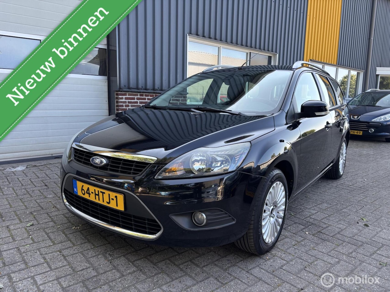 Ford Focus Wagon - 1.6 Titanium TREKHAAK NETTE AUTO! - AutoWereld.nl