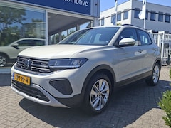 Volkswagen T-Cross - 1.0 TSI Life Edition navigatie / stoelverwarming / virtual cockpit