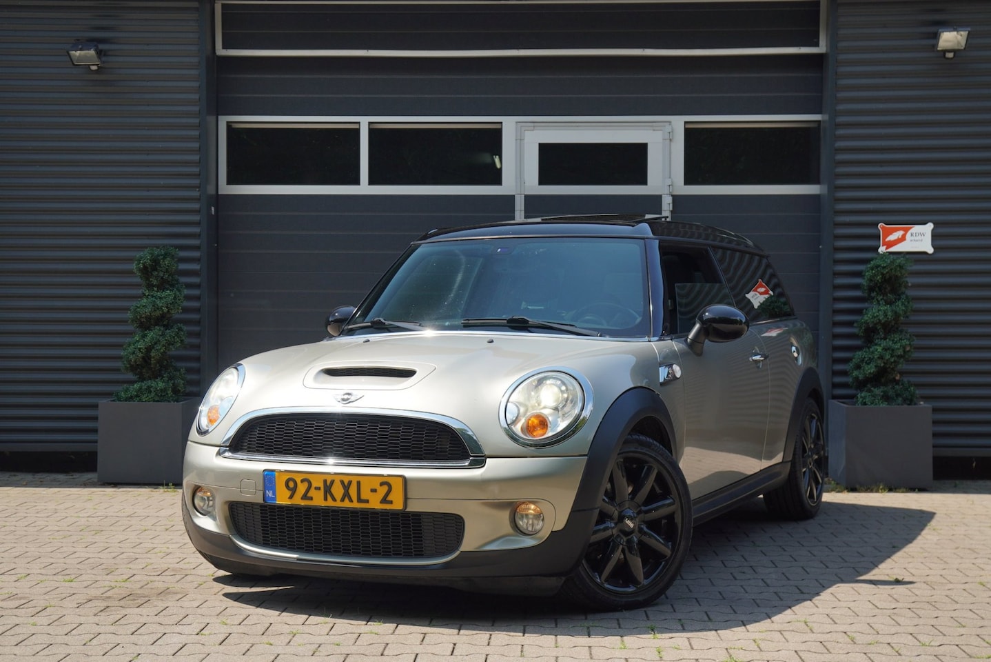 MINI Clubman - 1.6 Cooper S Chili PANO LEDER XENON CLIMA - AutoWereld.nl