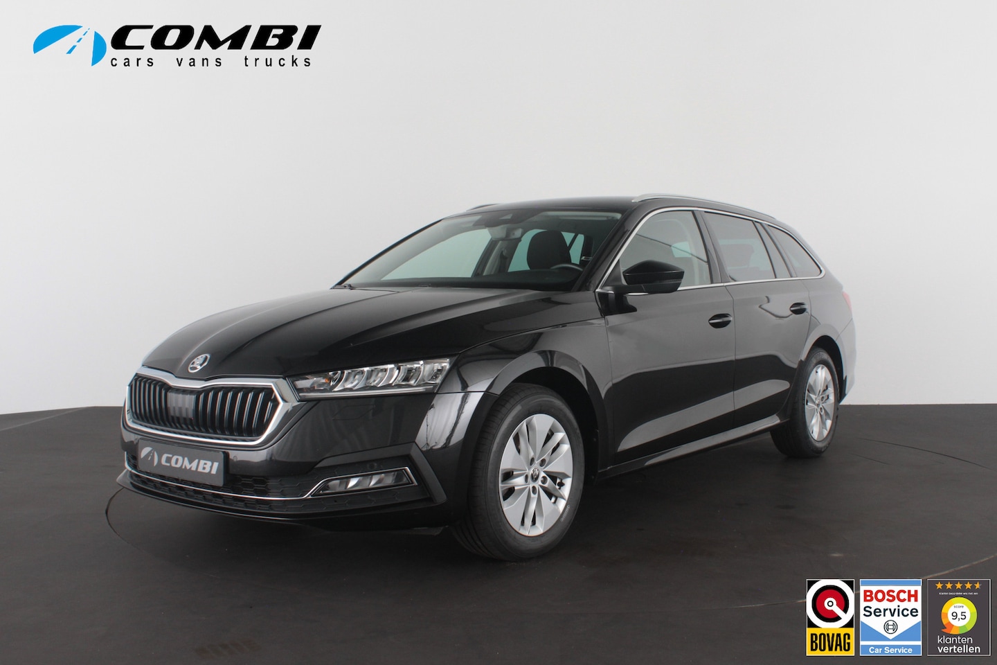 Skoda Octavia Combi - 1.0 e-TSI Ambition > Camera/Parkeersensor v + a/Sfeerverlichting... - AutoWereld.nl
