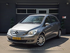 Mercedes-Benz B-klasse - 200 AUTOMAAT PARK. SENSOREN LEDER AIRCO 17"