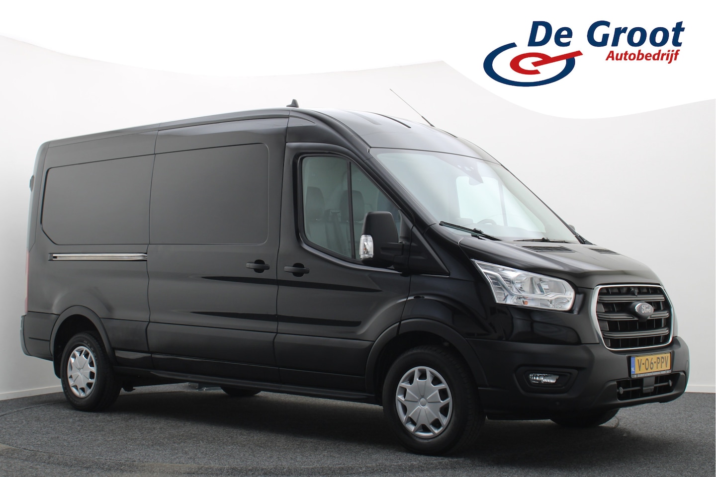 Ford Transit - 350 2.0 TDCI L3H2 Trend Leer, 3-Zits, Camera, Cruise, Apple Carplay, Rijstrooksensor, PDC, - AutoWereld.nl