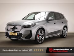 BMW iX1 - eDrive20 67 kWh | INNOVATION PACK | PANORAMADAK | HEAD UP | MASSAGE | STUURVERWARMING | 36