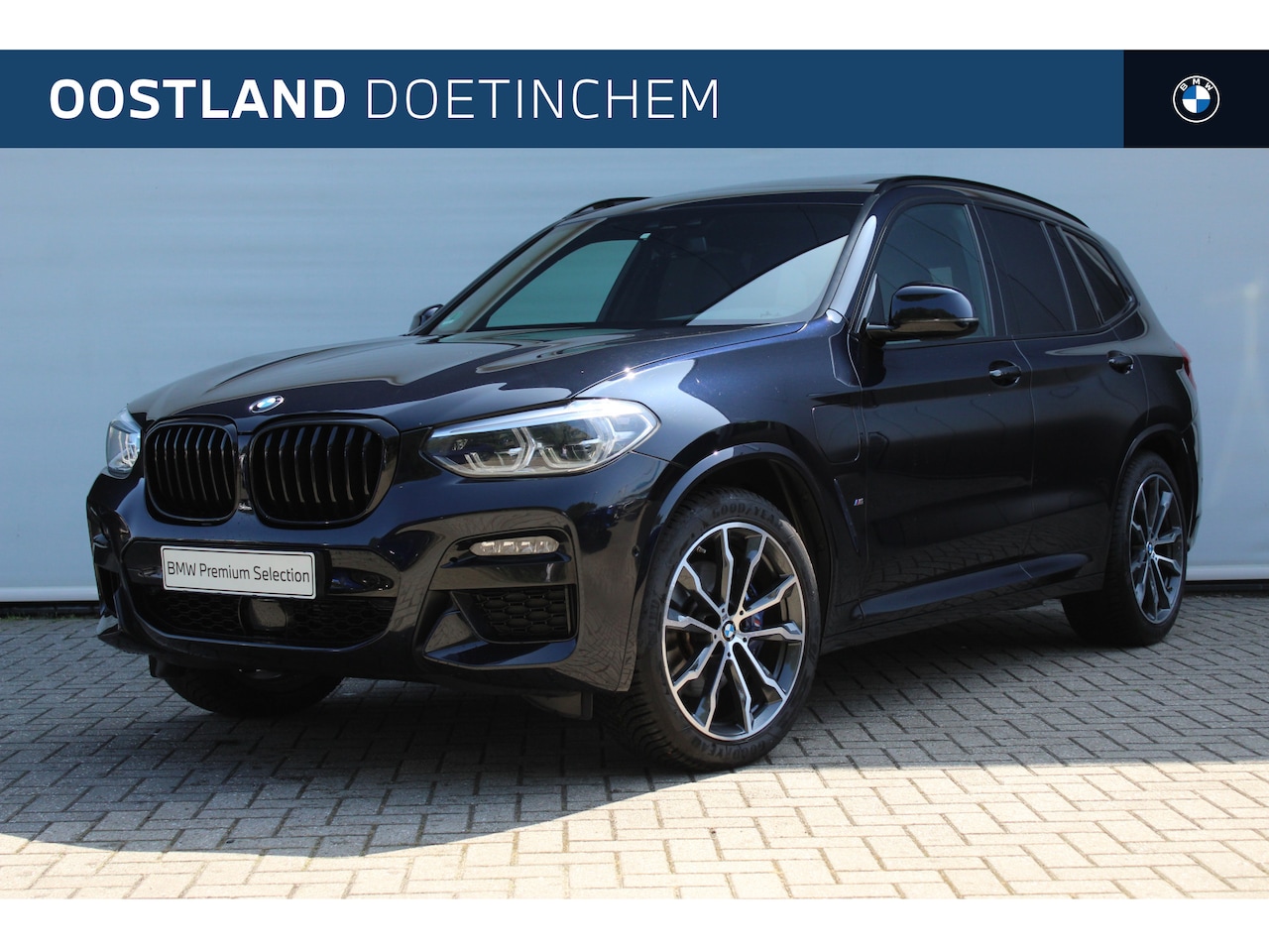 BMW X3 - xDrive30e eDrive M Sport High Executive Automaat / Trekhaak / Panoramadak / Sportstoelen / - AutoWereld.nl