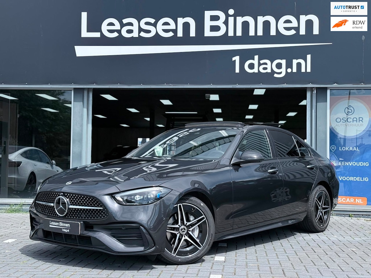 Mercedes-Benz C-klasse - 300 e AMG MEMORY/PANO/360/HuD/SFEER - AutoWereld.nl
