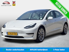 Tesla Model 3 - Standard RWD Plus 60 kWh SOH 84, 8% / Trekhaak / 19'' LMV ( € 1.700 ) / Autopilot / 3 Fase