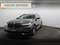 BMW 5-serie Touring - 520i High Executive M-Sport M-Sport / Sport onderstel / Camera / 19'' LM velgen / Alcantar