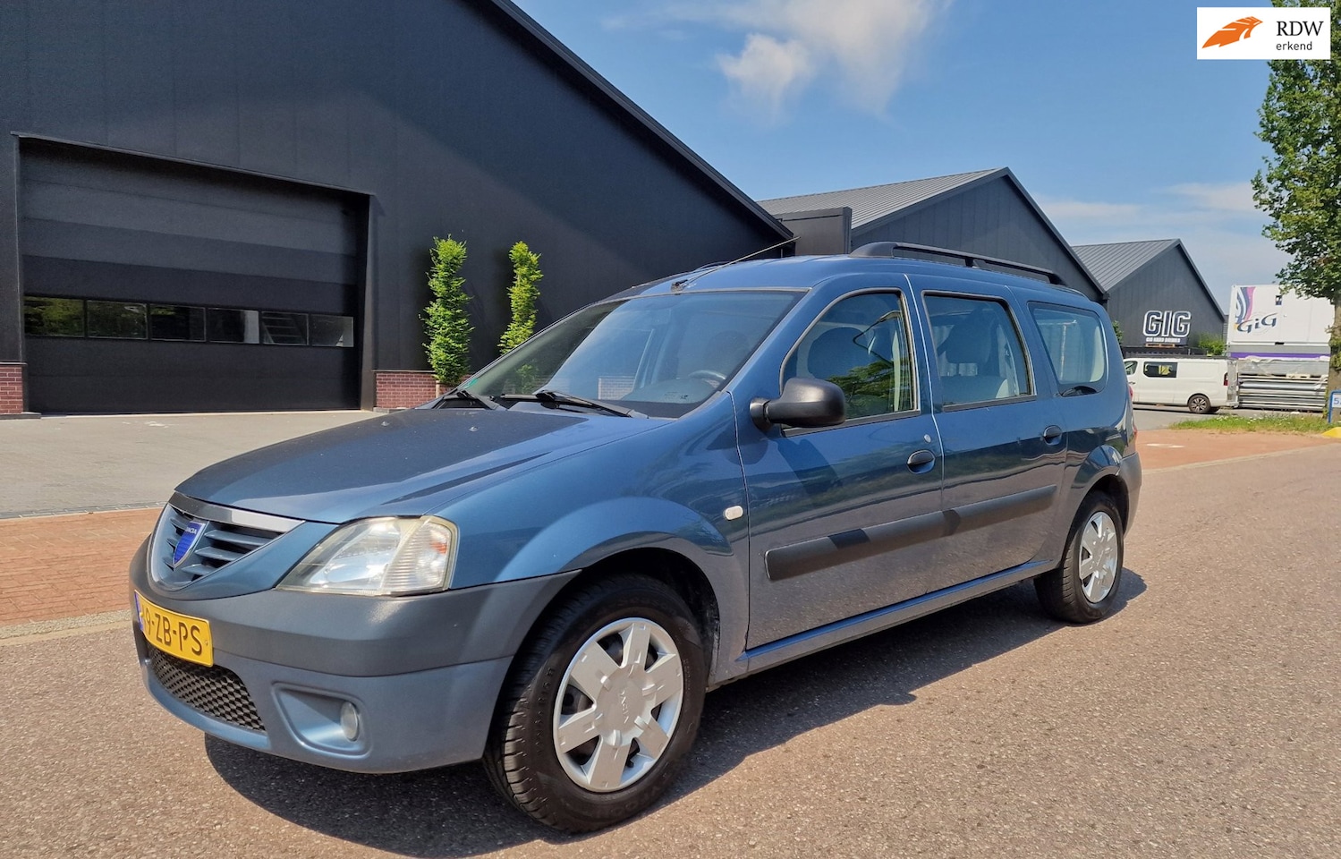 Dacia Logan MCV - 1.6-16V Lauréate AIRCO TREKHAAK 2 X SLEUTELS - AutoWereld.nl