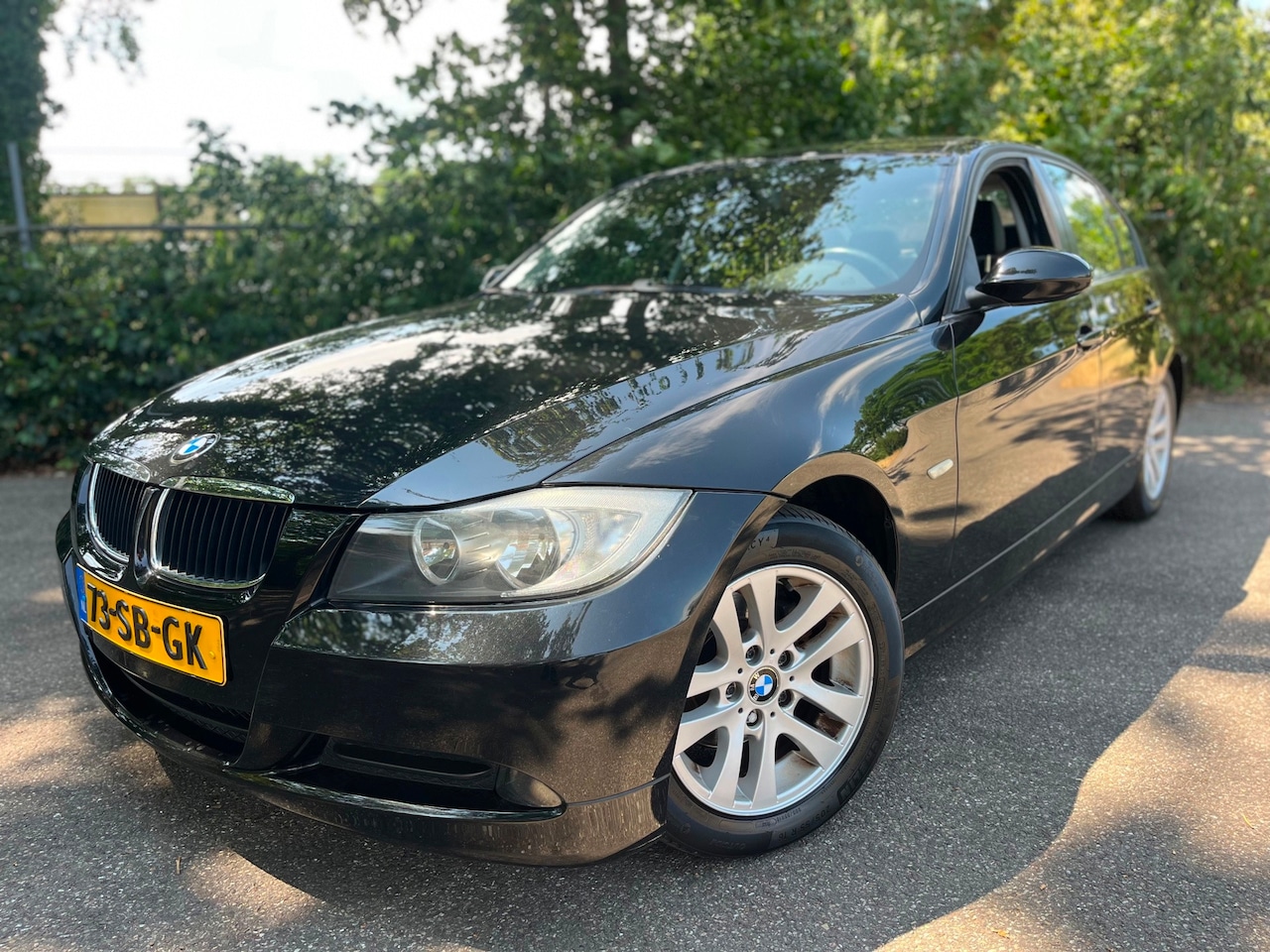 BMW 3-serie - 318i Dynamic Executive LEER AIRCO NIEUWE-APK - AutoWereld.nl