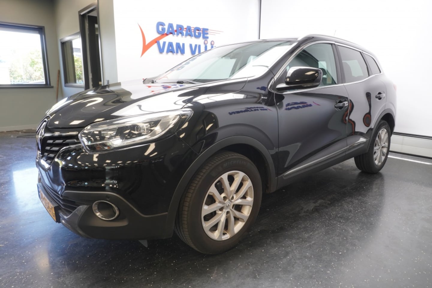 Renault Kadjar - 1.2 TCe 131PK Intens PDC NAVI CRUIS - AutoWereld.nl