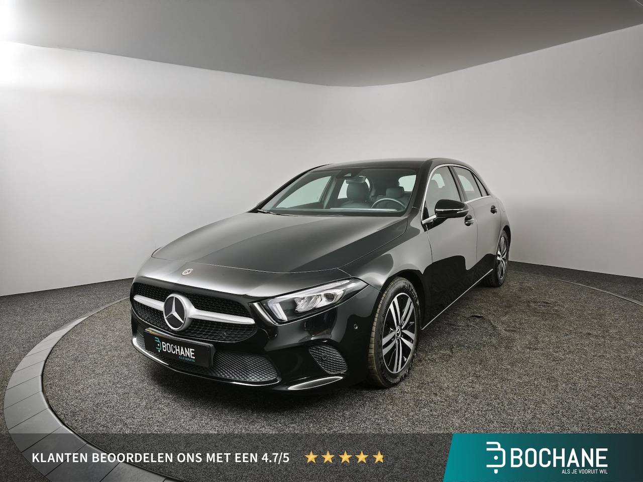 Mercedes-Benz A-klasse - 180 Luxury Line | Trekhaak | Stoelverwarming | Navigatie | Climate Control | - AutoWereld.nl