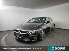 Mercedes-Benz A-klasse - 180 Luxury Line | Trekhaak | Stoelverwarming | Navigatie | Climate Control |