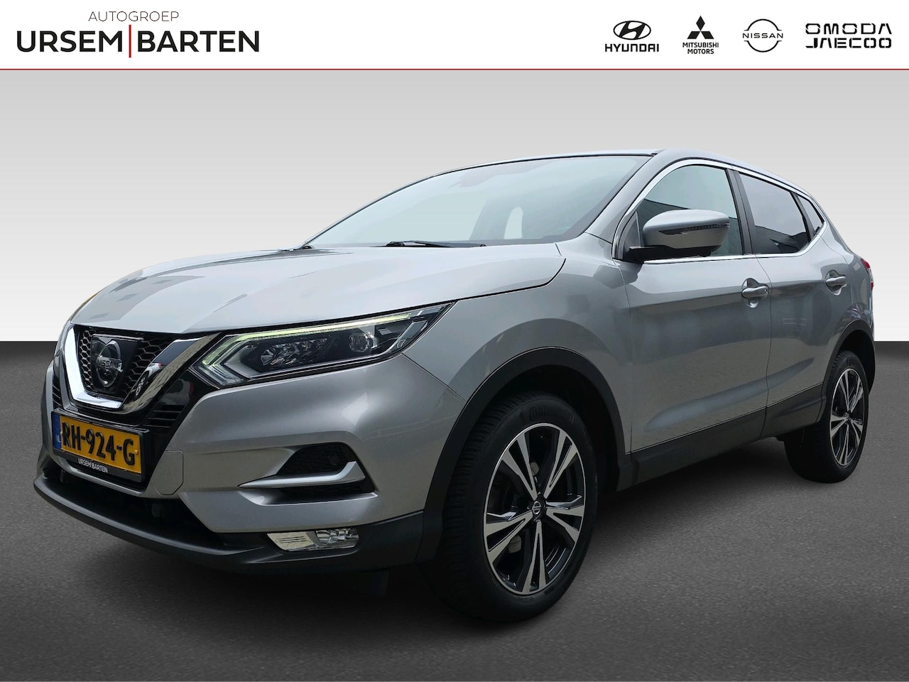 Nissan Qashqai - 1.2 N-Connecta | Trekhaak | navigatie | Cruisecontrol | 360 Camera | Startknop | - AutoWereld.nl