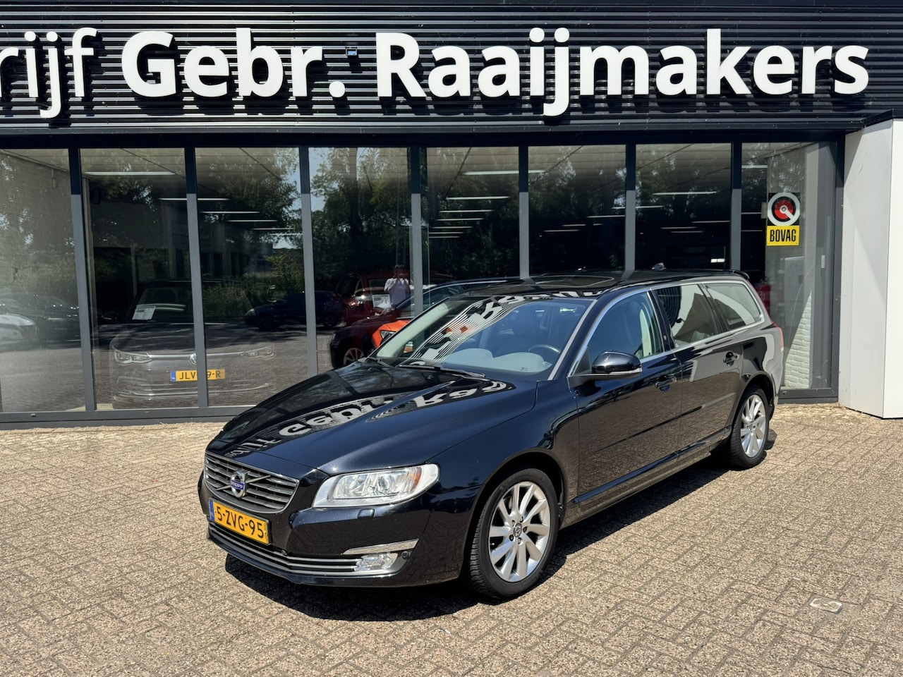 Volvo V70 - 2.0 D4 Nordic+ *Navi*ECC*AHK* - AutoWereld.nl