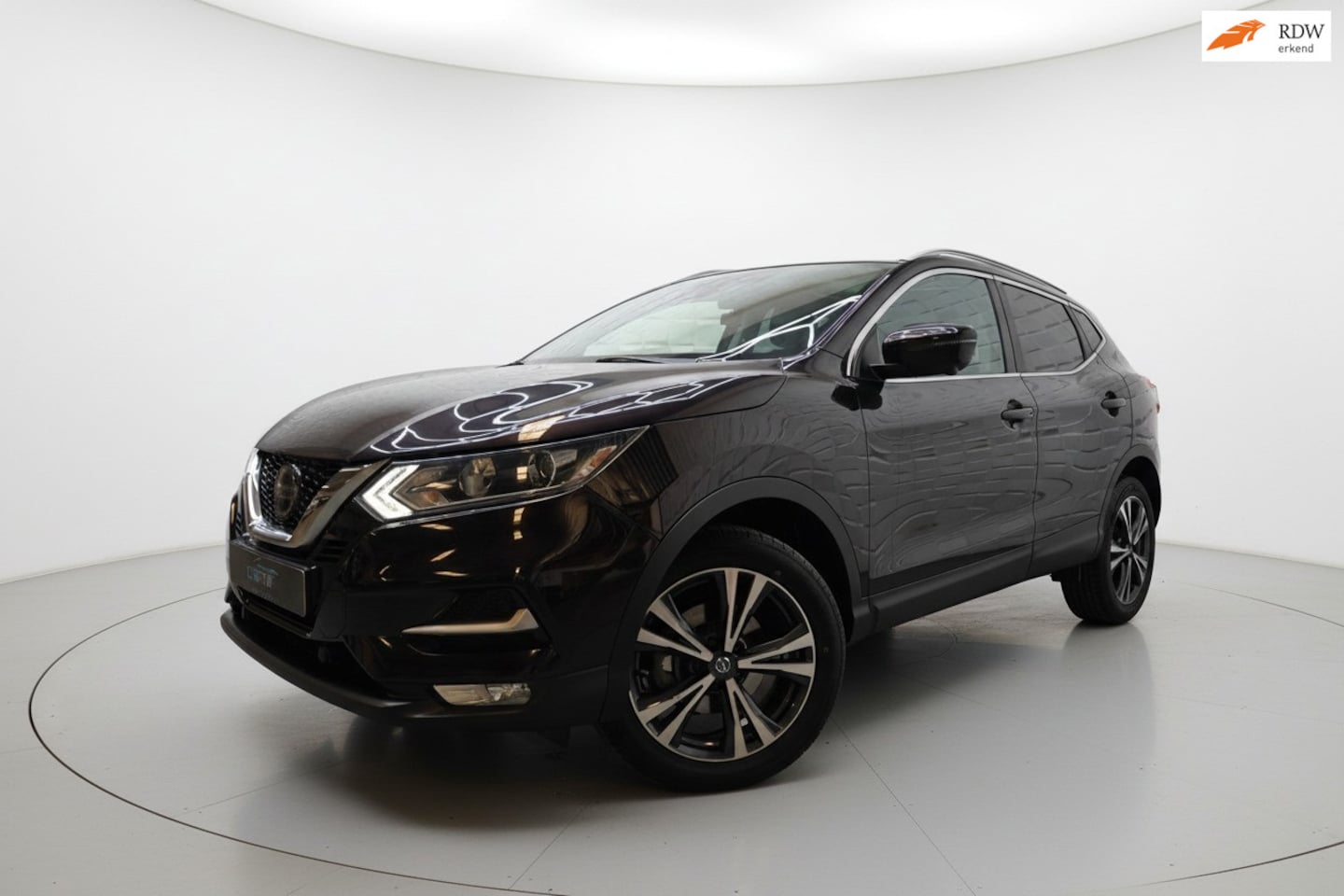 Nissan Qashqai - 1.3 DIG-T Business Edition 360 CAM PANO TREKH - AutoWereld.nl