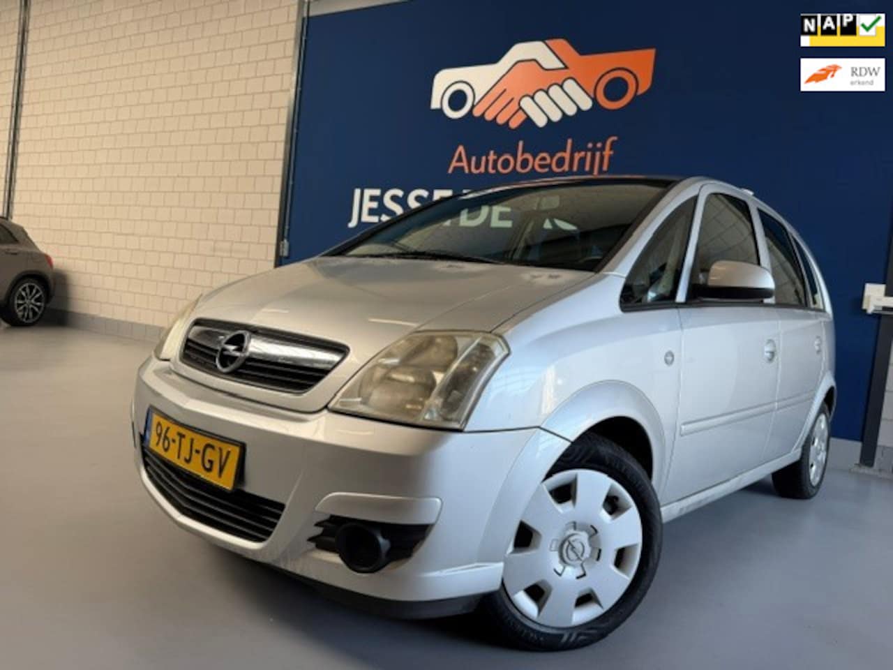 Opel Meriva - 1.4-16V Enjoy / bj.2006 / kleur: grijs / 5 deurs / NAP met 158641 km.en APK tot 05/2027 / - AutoWereld.nl