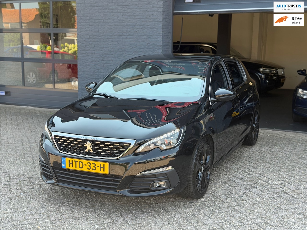 Peugeot 308 - 1.2 PureTech Allure GT-Line|Pano|Automaat|Navi|Carplay| - AutoWereld.nl