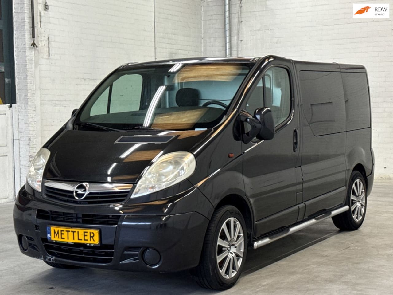 Opel Vivaro - 2.5 CDTI L1H1 | Airco | Trekhaak - AutoWereld.nl